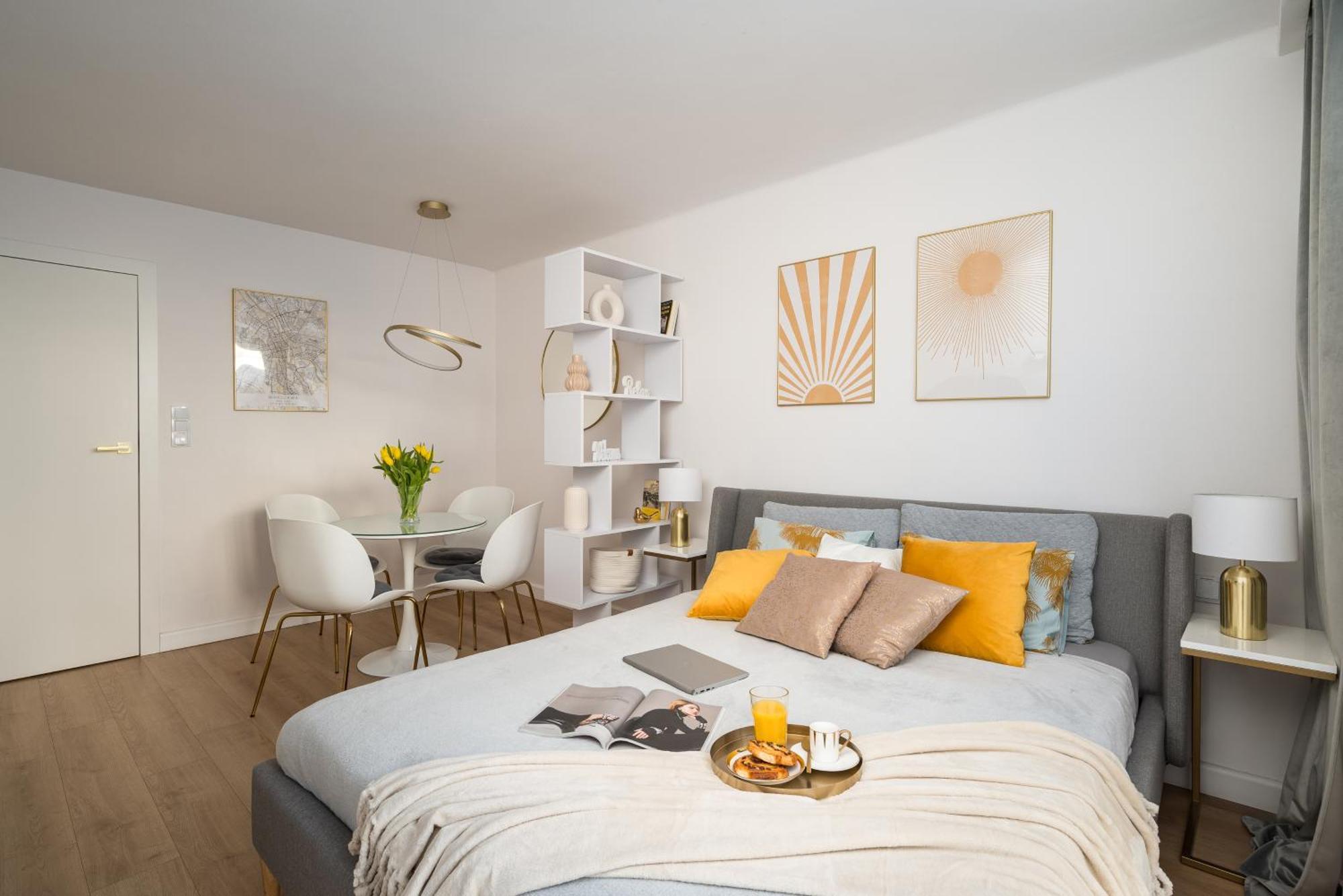 Gold Premium Central Suite 950 M To Central Station Parking Warszawa Exteriör bild