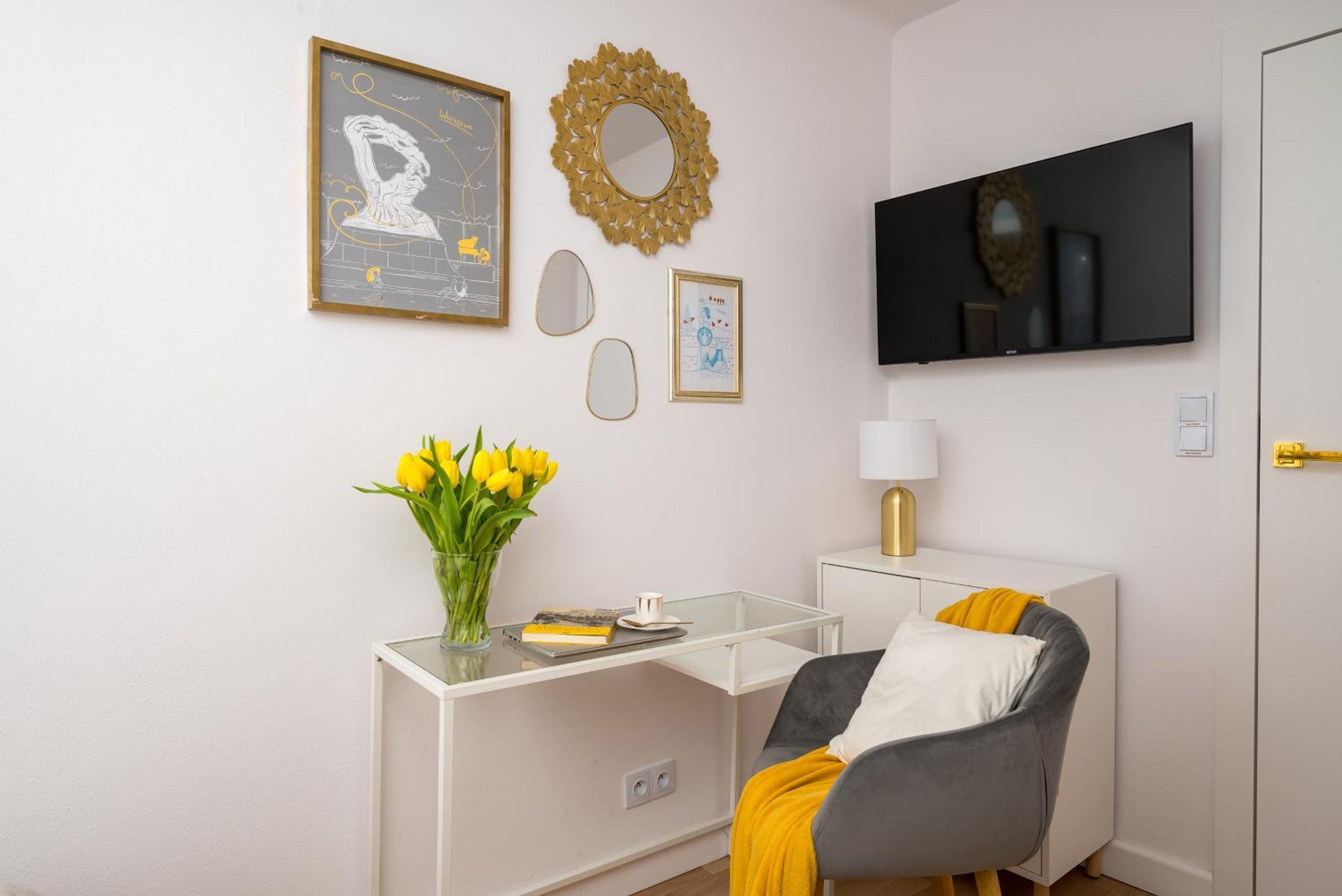 Gold Premium Central Suite 950 M To Central Station Parking Warszawa Exteriör bild